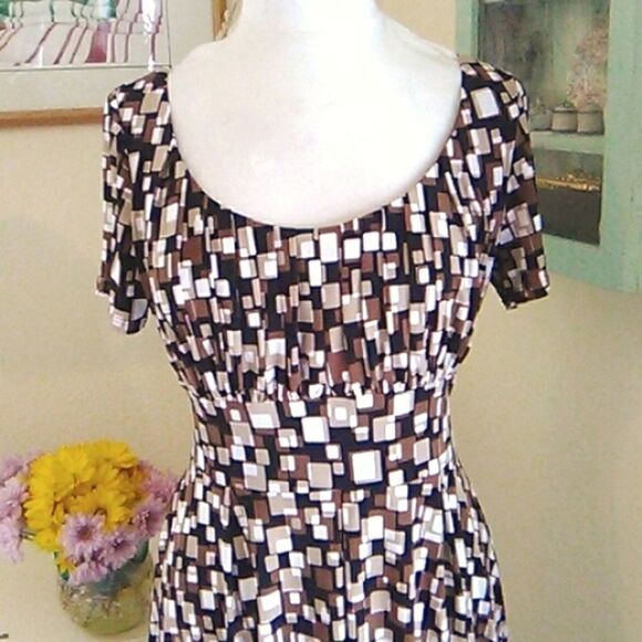 Danny & Nicole Soft Knit Dress - Picture 2 of 10